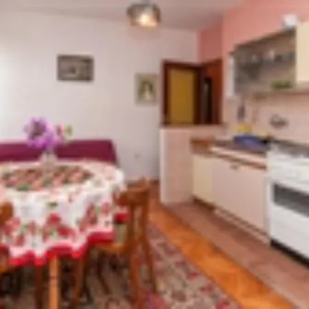 شقة Vodaric مالي لوشينغْ